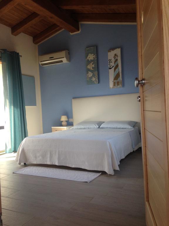 Mediterraneo 圣特奥多罗 外观 照片